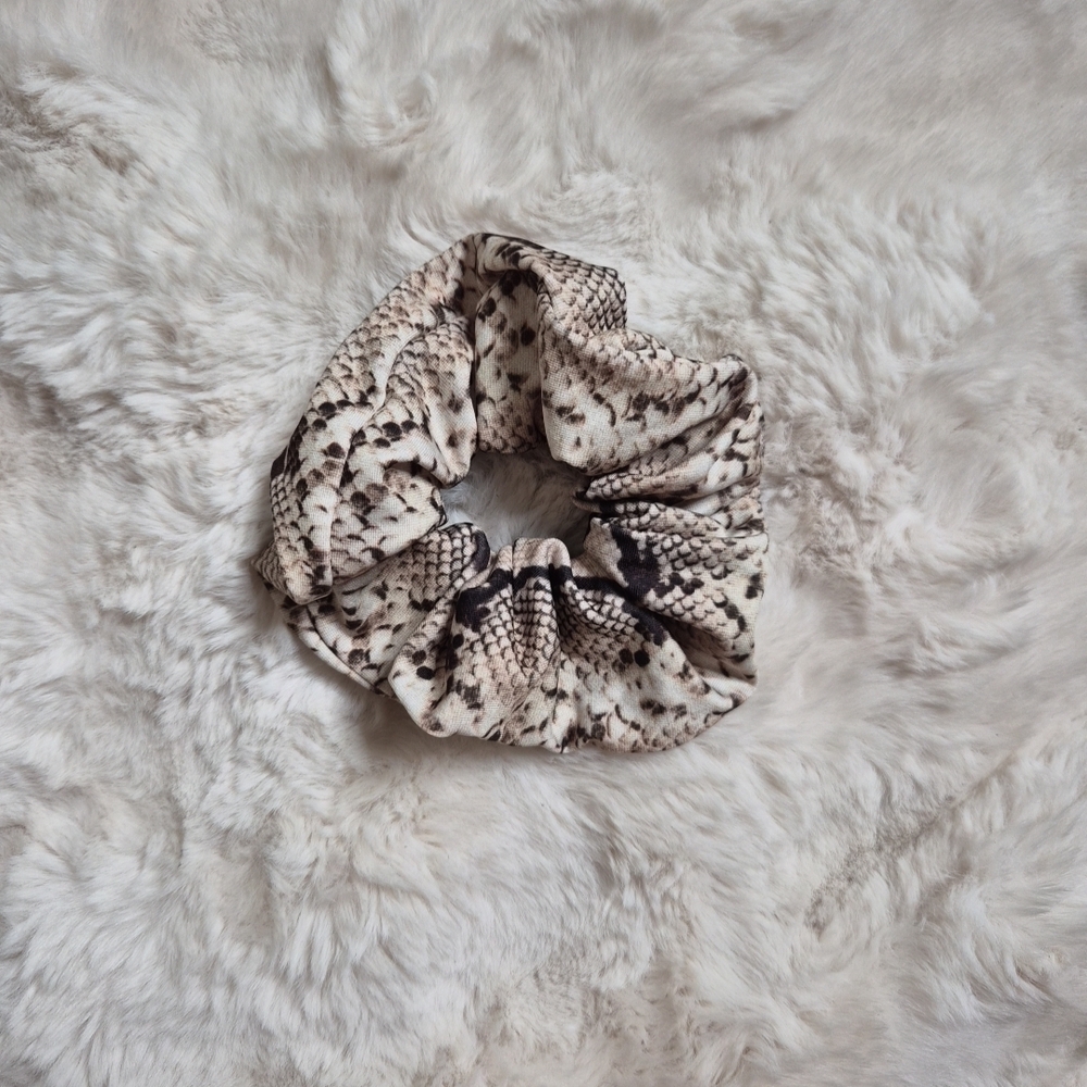 Jumbo Scrunchie Hair Accessory Tie Snake Python Reptile Chic Cute Stylish ✨️💫